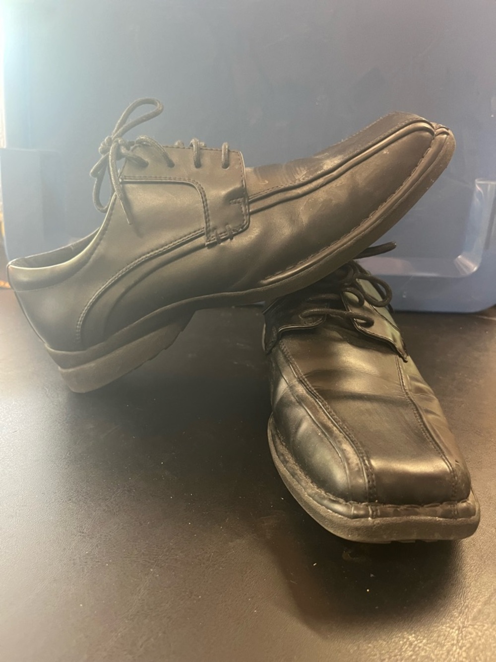 Kenneth Cole Black Leather Lace-Up Oxfords